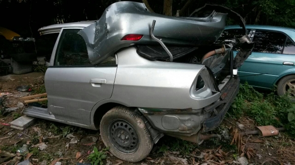 ขายตัดตูดท้ายเบนราคา12000บาท บางๆ