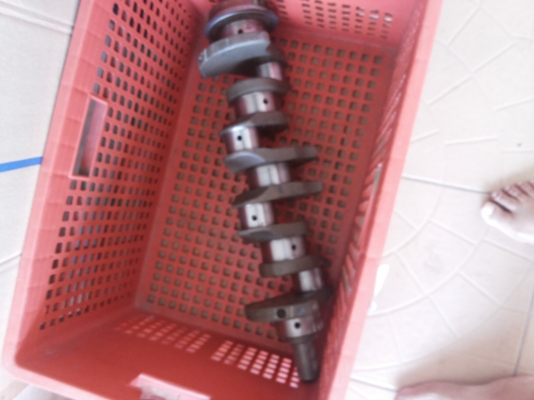 ด่วน  ขายเพลาข้อเหวี่ยง ISUZU  4500  บาท