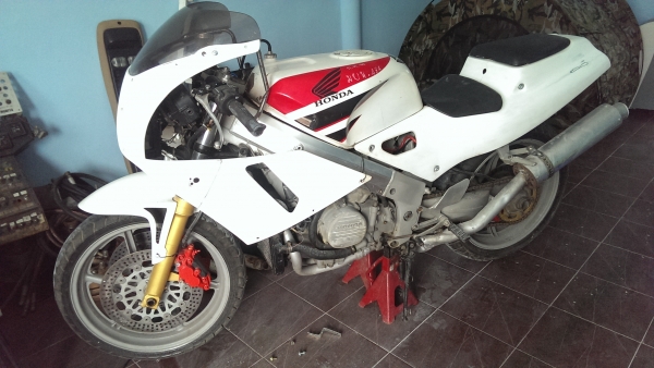 ขาย HONDA VFR400