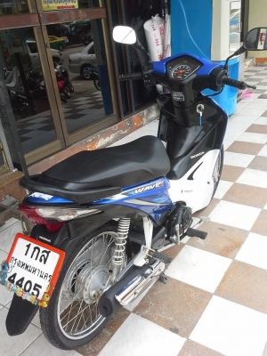 ของดีต้องรีบจัด Honda Wave 110 i ปี 2556 สีน้ำเงิน ขาว รถสวยมากๆ ได้ไปคุ้มค่าเกินราคา ของดีต้องรีบจัด Honda Wave 110 i ปี 2556 สีน้ำเงิน ขาว รถสวยมากๆ ได้ไปคุ้มค่าเกินราคา