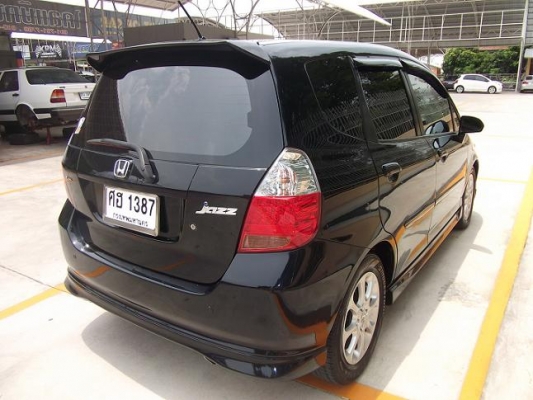 ขาย HONDA JAZZ 1.5 VTEC AUTO ตัวท๊อป ปี2005 ปลายปี สภาพสวยพร้อมใช้งาน ติดแก๊ส lpg หัวฉีด ขาย HONDA JAZZ 1.5 VTEC AUTO ตัวท๊อป ปี2005 ปลายปี สภาพสวยพร้อมใช้งาน ติดแก๊ส lpg หัวฉีด