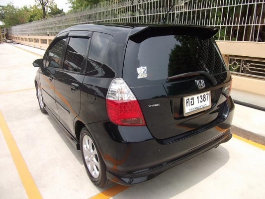 ขาย HONDA JAZZ 1.5 VTEC AUTO ตัวท๊อป ปี2005 ปลายปี สภาพสวยพร้อมใช้งาน ติดแก๊ส lpg หัวฉีด ขาย HONDA JAZZ 1.5 VTEC AUTO ตัวท๊อป ปี2005 ปลายปี สภาพสวยพร้อมใช้งาน ติดแก๊ส lpg หัวฉีด