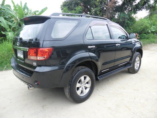 ขายฟอร์จูเนอร์ 4WD สีดำ 2.7 VVTI