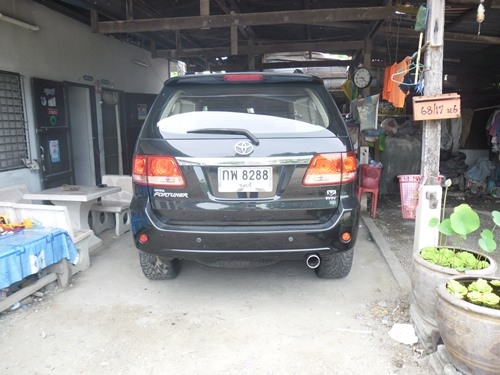 ขายฟอร์จูเนอร์ 4WD สีดำ 2.7 VVTI