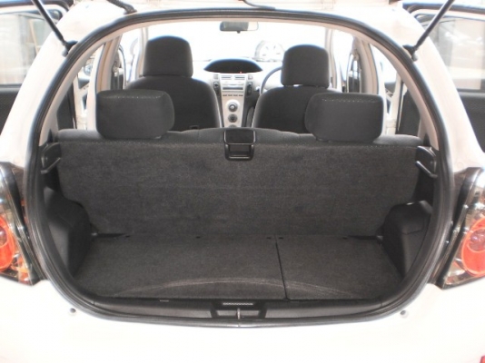 TOYOTA YARIS 1.5 E LIMITED ปี 2009