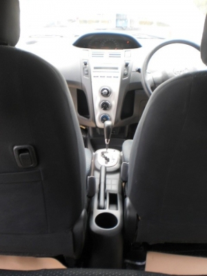 TOYOTA YARIS 1.5 E LIMITED ปี 2009