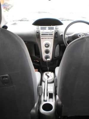 TOYOTA YARIS 1.5 E LIMITED ปี 2009