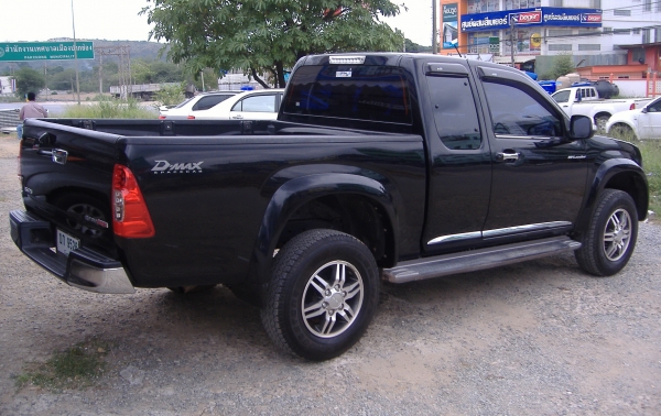 2011 ISUZU, 2.5 HI-LANDER DDI I-TEQ (2DR) 2011 ISUZU, 2.5 HI-LANDER DDI I-TEQ (2DR)