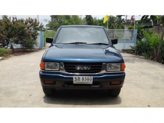 isuzu cameo สภาพสวยพร้อมใช้ ราคาไม่แพง