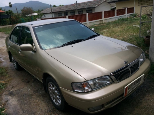 ขายด่วน nisson sunny  ปี 2000 สภาพดี