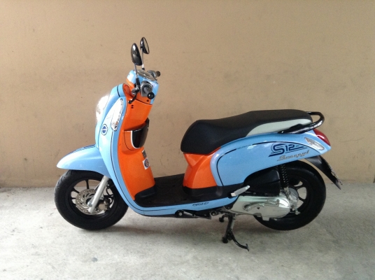 ขาย!!! สกู็ปปี้ไอตัวใหม่ ล้อแม็ก สภาพใหม่มาก รถบ้านใช้น้อย ปี51 รถเครื่องดีคับ ทะเบียนครบ ภาษีไม่หมด