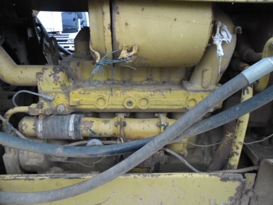 ขายรถแทรคเตอร์ CAT D4D เกียร์ตัดโซ่หนาช่วงล่างเต็ม ขายรถแทรคเตอร์ CAT D4D เกียร์ตัดโซ่หนาช่วงล่างเต็ม