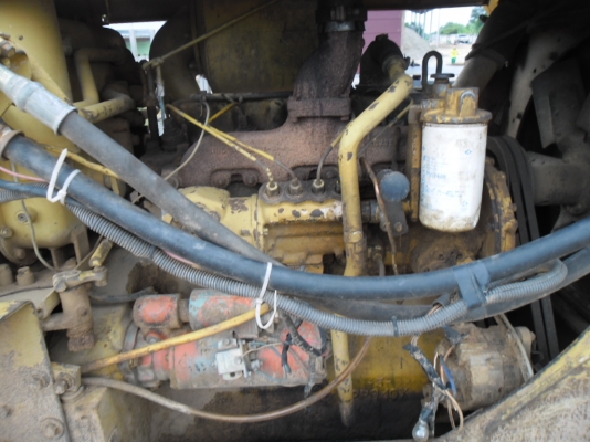 ขายรถแทรคเตอร์ CAT D4D เกียร์ตัดโซ่หนาช่วงล่างเต็ม ขายรถแทรคเตอร์ CAT D4D เกียร์ตัดโซ่หนาช่วงล่างเต็ม