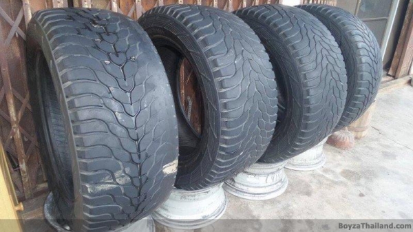 ขายยางยีราฟ**ติดแม็กญี่ปุ่น yokohama 285/55r 18