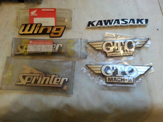 ลด+เลิก+ส่งฟรีทุกชิ้น!!!! สาวก Kawasaki 2T เชิญทางนี้