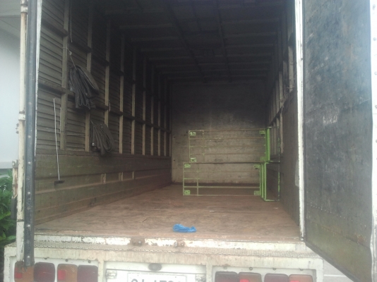 ฮีโน่ หกล้อ  ตู้แห้ง