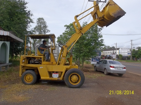 ขายรถตักสภาพพร้อมใช้