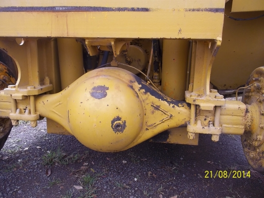 ขายรถตักสภาพพร้อมใช้