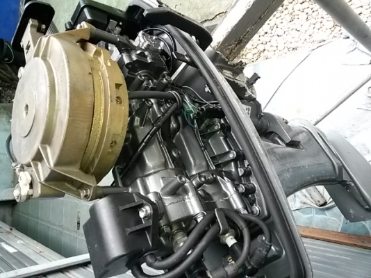 ขายเครื่องซูซูกิ9.9แน่นครับท่อนยาวครับ23นิ้วครับ ขายเครื่องซูซูกิ9.9แน่นครับท่อนยาวครับ23นิ้วครับ