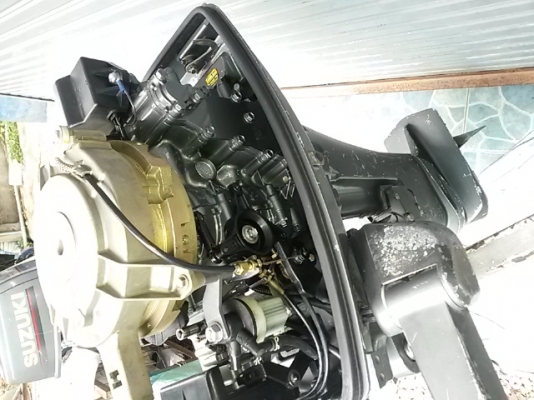 ขายเครื่องซูซูกิ9.9แน่นครับท่อนยาวครับ23นิ้วครับ ขายเครื่องซูซูกิ9.9แน่นครับท่อนยาวครับ23นิ้วครับ