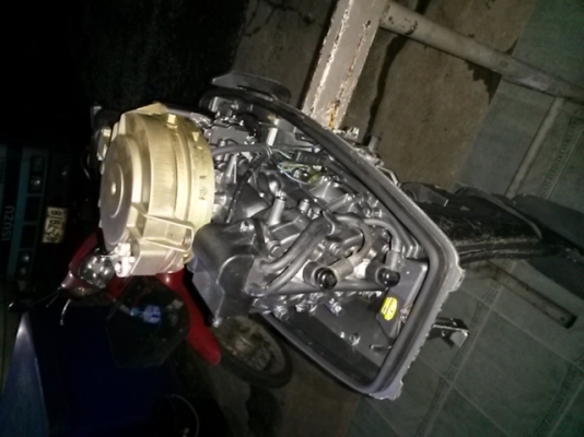 ขายเครื่องซูซูกิ9.9แน่นครับท่อนยาวครับ23นิ้วครับ ขายเครื่องซูซูกิ9.9แน่นครับท่อนยาวครับ23นิ้วครับ