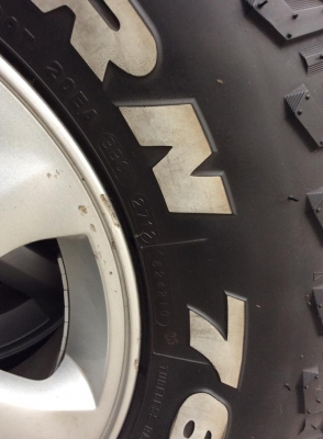 ขายยางMAXXIS BIGHORN 764 M/T 265-75-16 ปี12 ดอกเกิน95เปอาร ขายยางMAXXIS BIGHORN 764 M/T 265-75-16 ปี12 ดอกเกิน95เปอาร