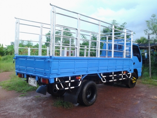 ขายด่วน กระบะบรรทุก 6 ล้อ ISUZU NKR 110 ราคา 430000