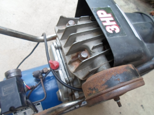 ปั๊มพูม่า โรตารี 3 แรง สภาพสวย ฉลากยังอยู่ครบ 3,900 ถังจุ 30 ลิตร