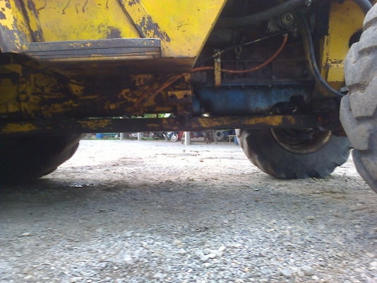 ขายรถตักฟอร์ด  6610  สองเพาคานลาโร่ เป็นโฟคลิบได้  ทําเป็นรถคีบอ้อยได้