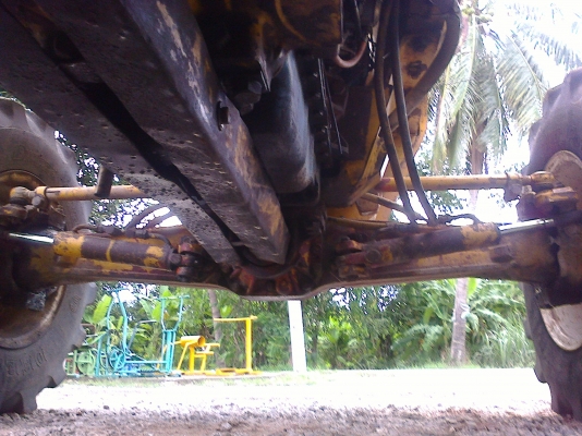 ขายรถตักฟอร์ด  6610  สองเพาคานลาโร่ เป็นโฟคลิบได้  ทําเป็นรถคีบอ้อยได้