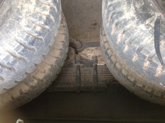 รถสิบล้อเพลาเดียวช่วงยาวพิเศษยาว 7.5 เมตร