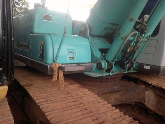 ขายด่วน  รถแบคโฮ  KOBELCO  SK200 รุ่น ุ6  YN07  สภาพดี พร้อมใช้งาน