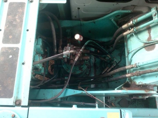 ขายด่วน  รถแบคโฮ  KOBELCO  SK200 รุ่น ุ6  YN07  สภาพดี พร้อมใช้งาน