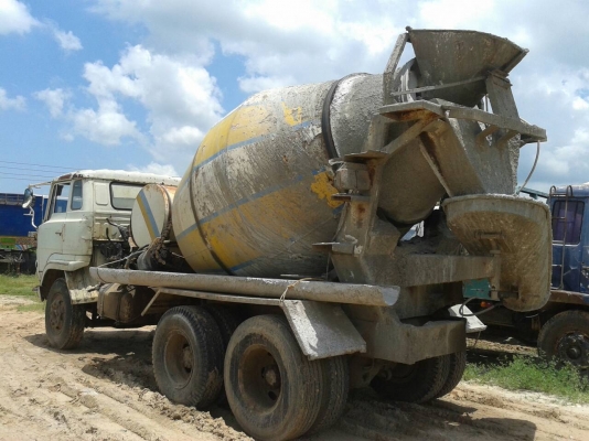 ขาย10ล้อ โม่ปูน ฮีโน่260 แรง ZM เครื่องดี แชชซีดี 2เพลา สภาพพร้อมใช้ เบรคทิ๊ฟฟี่ ขาย10ล้อ โม่ปูน ฮีโน่260 แรง ZM เครื่องดี แชชซีดี 2เพลา สภาพพร้อมใช้ เบรคทิ๊ฟฟี่