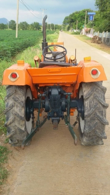 ขาย Kubota L2402 สองเพลา พร้อมใบดันหน้า รถพร้อมใช้งานครับ