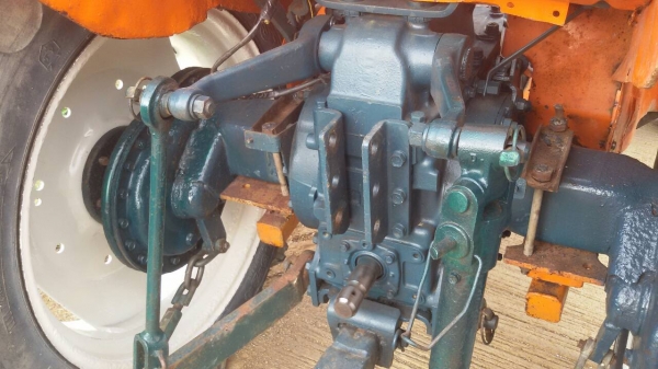 ขาย Kubota L2402 สองเพลา พร้อมใบดันหน้า รถพร้อมใช้งานครับ