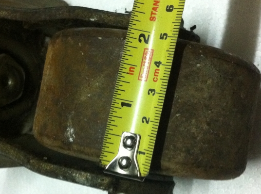 ล้อสำหรับงานหนักๆ มี 3 ขนาดให้เลือก รับน้ำหนักได้เป็นตันๆ  ที่เป็นล้อเหล็กเป็นเหล็กตัน