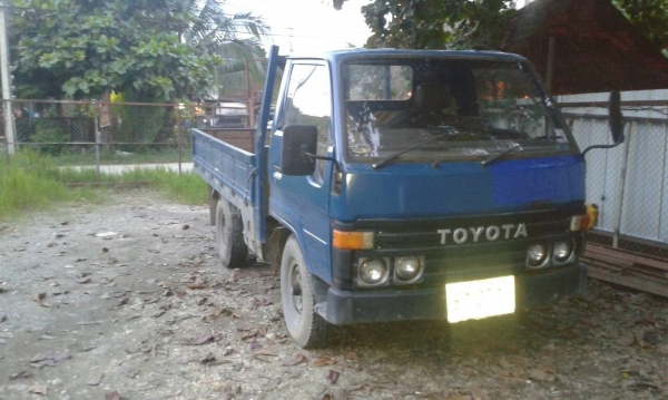 สี่ล้อกลาง