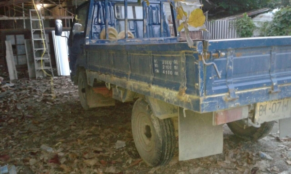 สี่ล้อกลาง