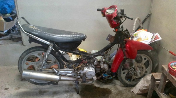 เครื่องWAVE จีนสตาร์ทมือทั้งตัว-คาร์บู-ชุดไฟครบ เครื่องติดขับได้ มีเล่มถูกค้อง