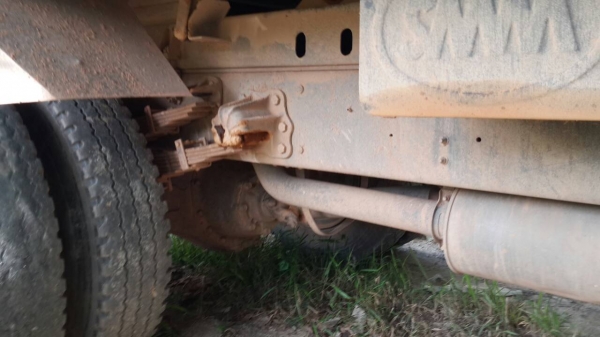 HINOรถปี51 สิงหาคม อีโน 220 แรงม้า เดิ ม ไม่เคยทำสีแม้แต่ชิ้นเดียว