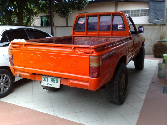 ขายครับ สวยเดิม ภายในครบ พร้อมทะเบียนสวยๆ ตอง 9 ขายครับ สวยเดิม ภายในครบ พร้อมทะเบียนสวยๆ ตอง 9