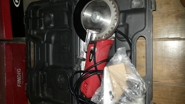 เครื่องตัดเหล็กยี่แฮนดซอซื้อมายังไม่ได้ใช้ของใหม่ขายขาดทุน