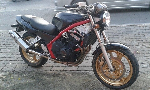 ขาย cb1 ทะเบียนแท้ แท้ ภาษีไม่ขาดต่อ 49000บ. หล่อๆ พอใช้