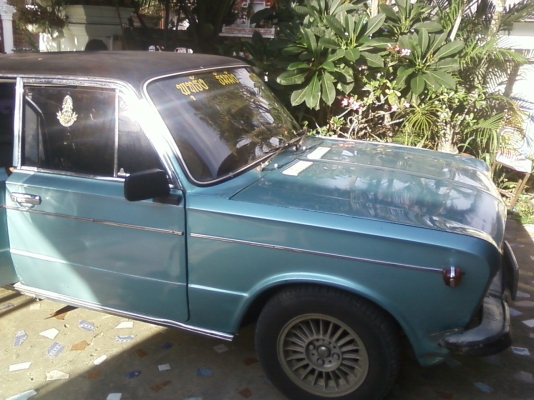 ขาย fiat 125 special ติดแก็ส lpg ทำสีใหม่ ภายในสวย แอร์เย็น รถหลวงน้าครับ ฝากขาย ราคา 35000  บาทครับ  สนใจคุยกันได้ครับ 0821287055  ครูเจมส์