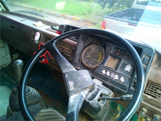 ขายด่วน รถบรรทุก 6 ล้อดั๊มพ์ ยี่ห้อ HINO รุ่น KM777 117 แรงม้า