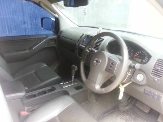 --------------ขาย Nissan Navara สีขาว---------------