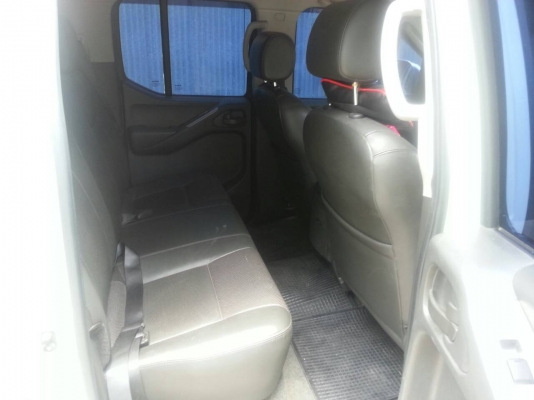 --------------ขาย Nissan Navara สีขาว---------------