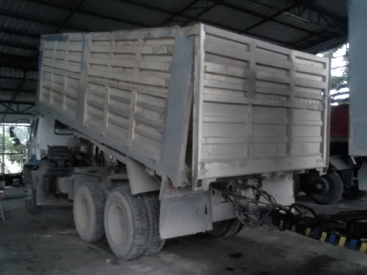 ขายด่วนครับ พ่วง ลูก 3 คาน ISUZU ROCK 210 คัสซี FXZ13NFY-3901938 เครื่อง V8 F17C-A18970 รถสวยพร้อมใช้งาน เอกสารพร้อมโอนครับ