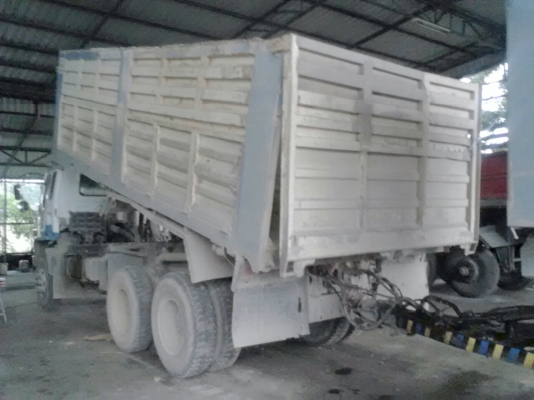 ขายด่วนครับ พ่วง ลูก 3 คาน ISUZU ROCK 210 คัสซี FXZ13NFY-3901938 เครื่อง V8 F17C-A18970 รถสวยพร้อมใช้งาน เอกสารพร้อมโอนครับ